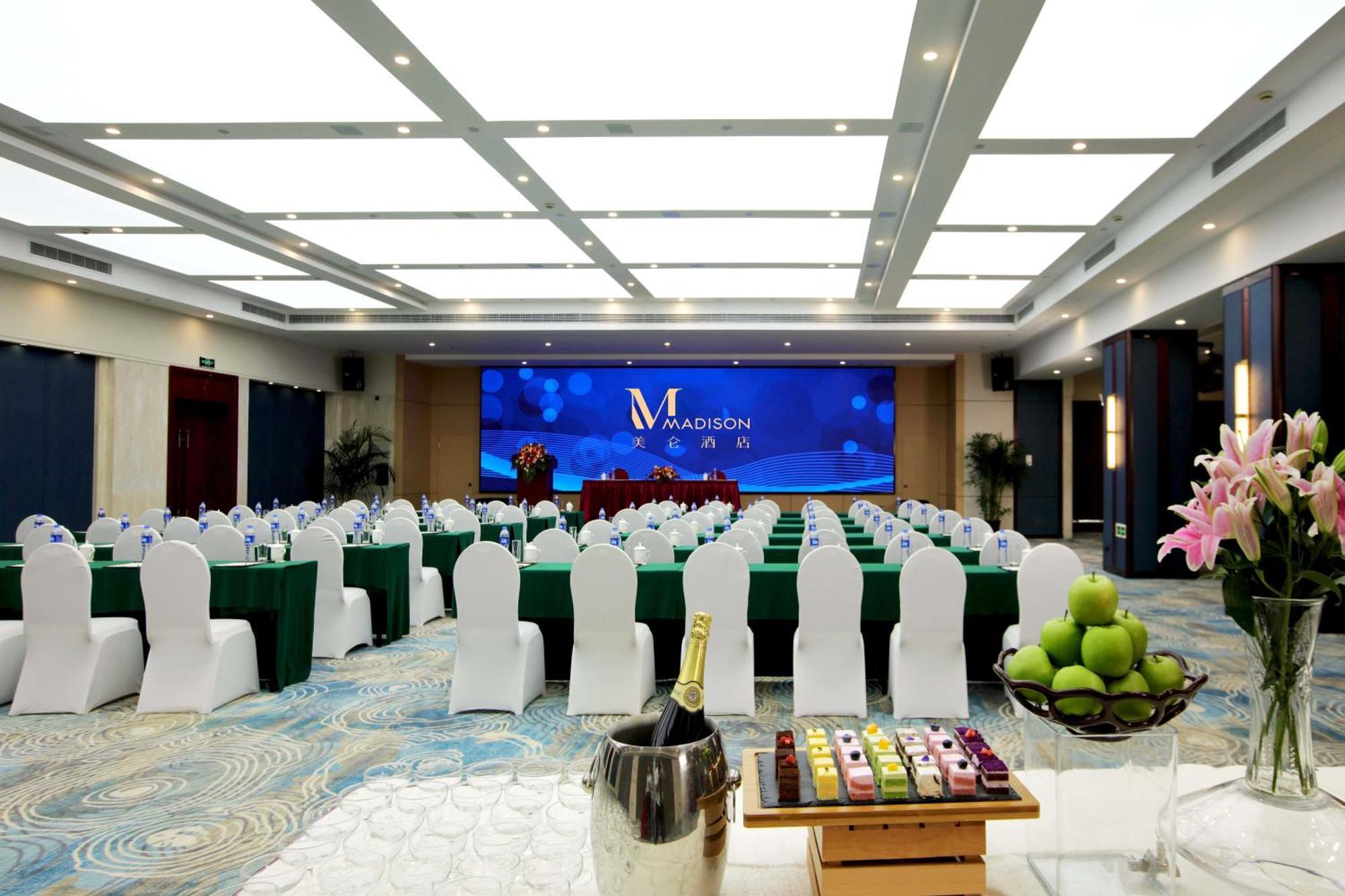Hotel Meilun Hongqiao Hub