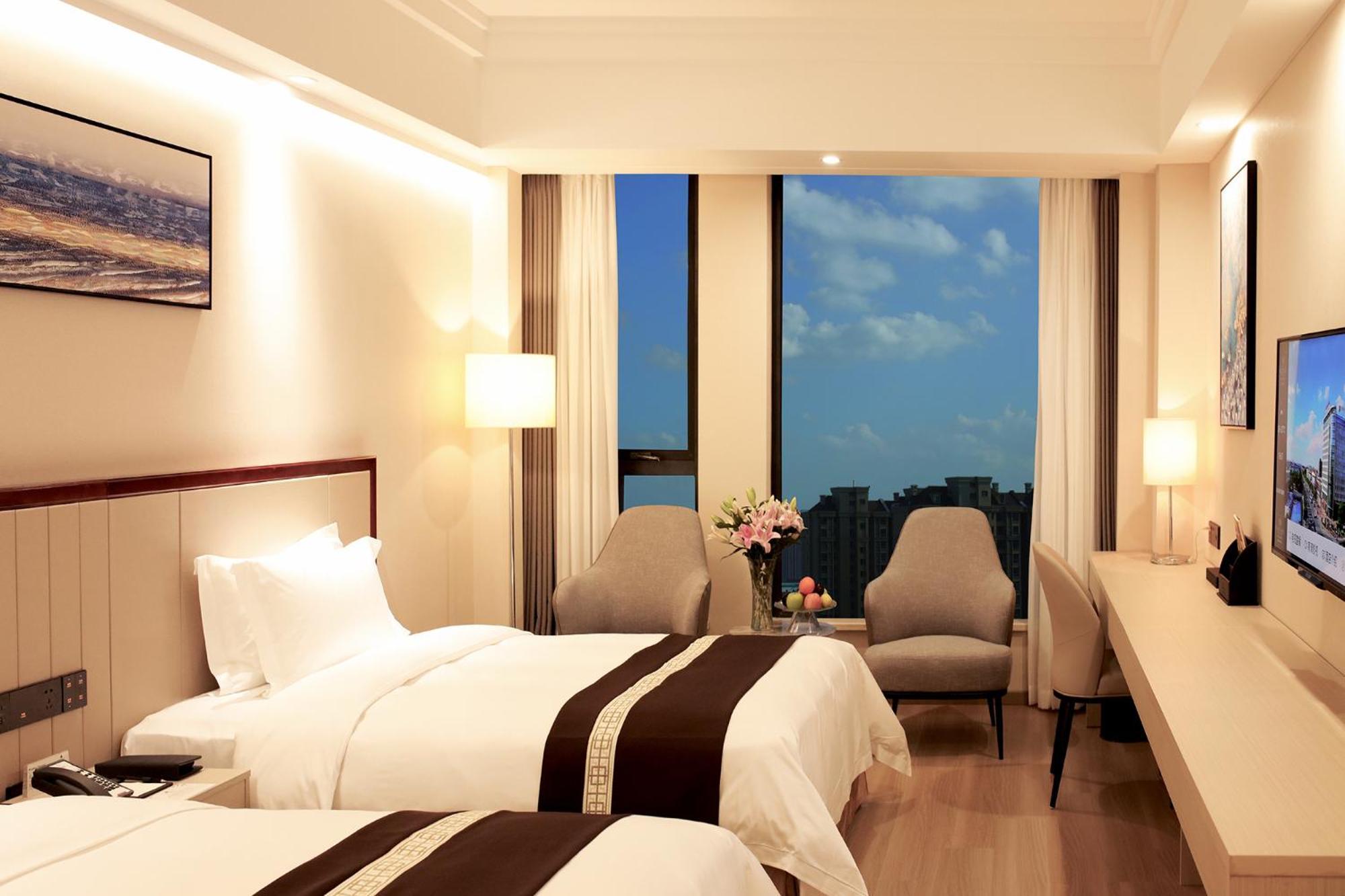 Hotel Meilun Hongqiao Hub 4*